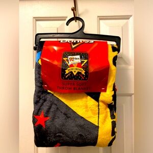 NIP Doritos throw blanket